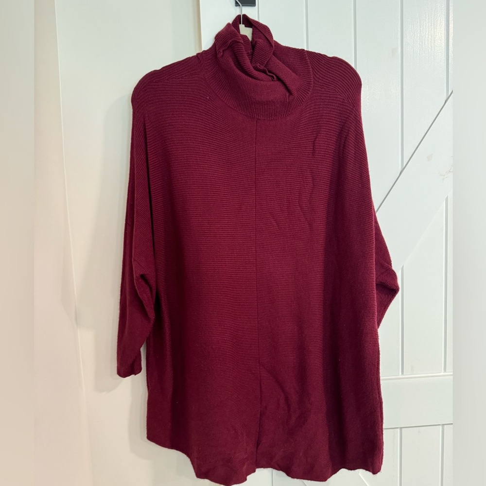 Amazon maroon sweater - M